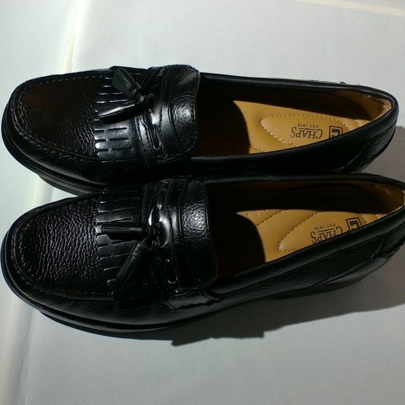 Chaps Carson black loafer with tassels. Size 11.5M - Picture 5 of 5